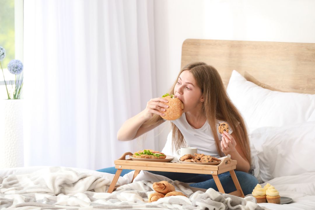 Você já se pegou sentindo necessidade extrema e fora do normal de comer aquele biscoito recheado, pizza congelada ou outros alimentos industrializados que são considerados nada saudáveis e nutritivos? São alimentos que você consome com uma frequência maior do que deveria